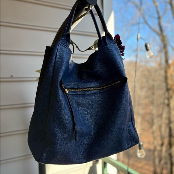 Gianni Chiarini | Made In Italy | Large Carryall Tote | Like NEW Condition - Picture 3 of 16